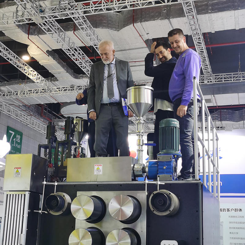 Máquina de hilado por fusión piloto premium